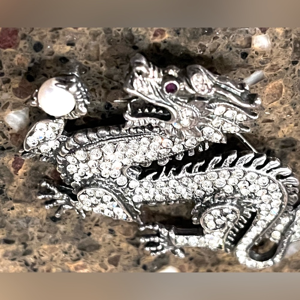 Silver Dragon Brooch with Rhinestones FRANKLIN MINT - Picture 8 of 15